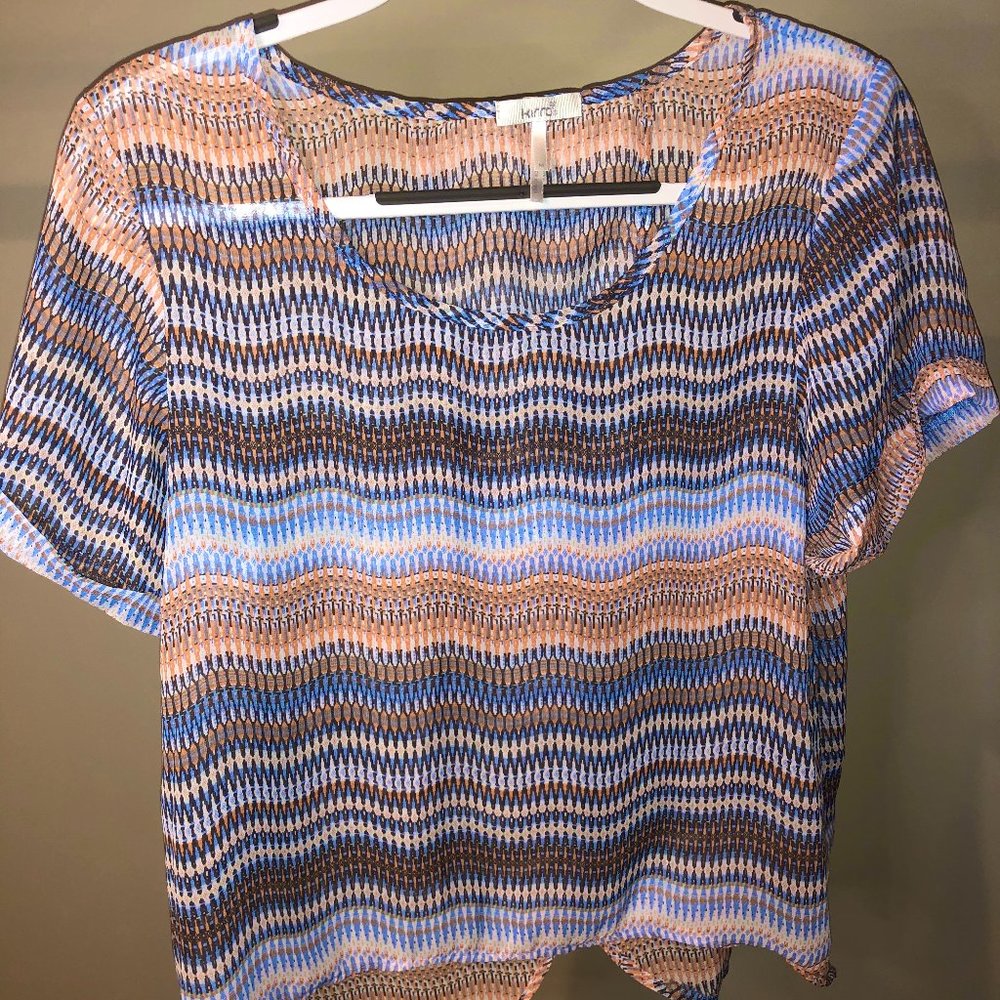 Bright Patterned Open-Back Short-Sleeve Blouse